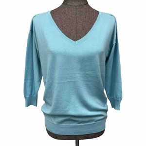 Banana Republic V Neck Sweater Size M LUXURY SILK BLEND Thin Lightweight Warm